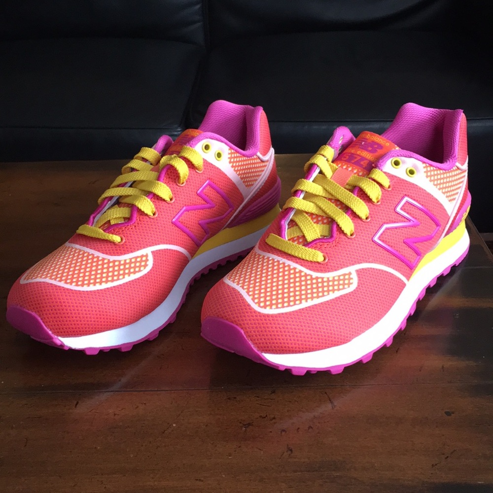 New balance 574 women’s sneaker 6.5